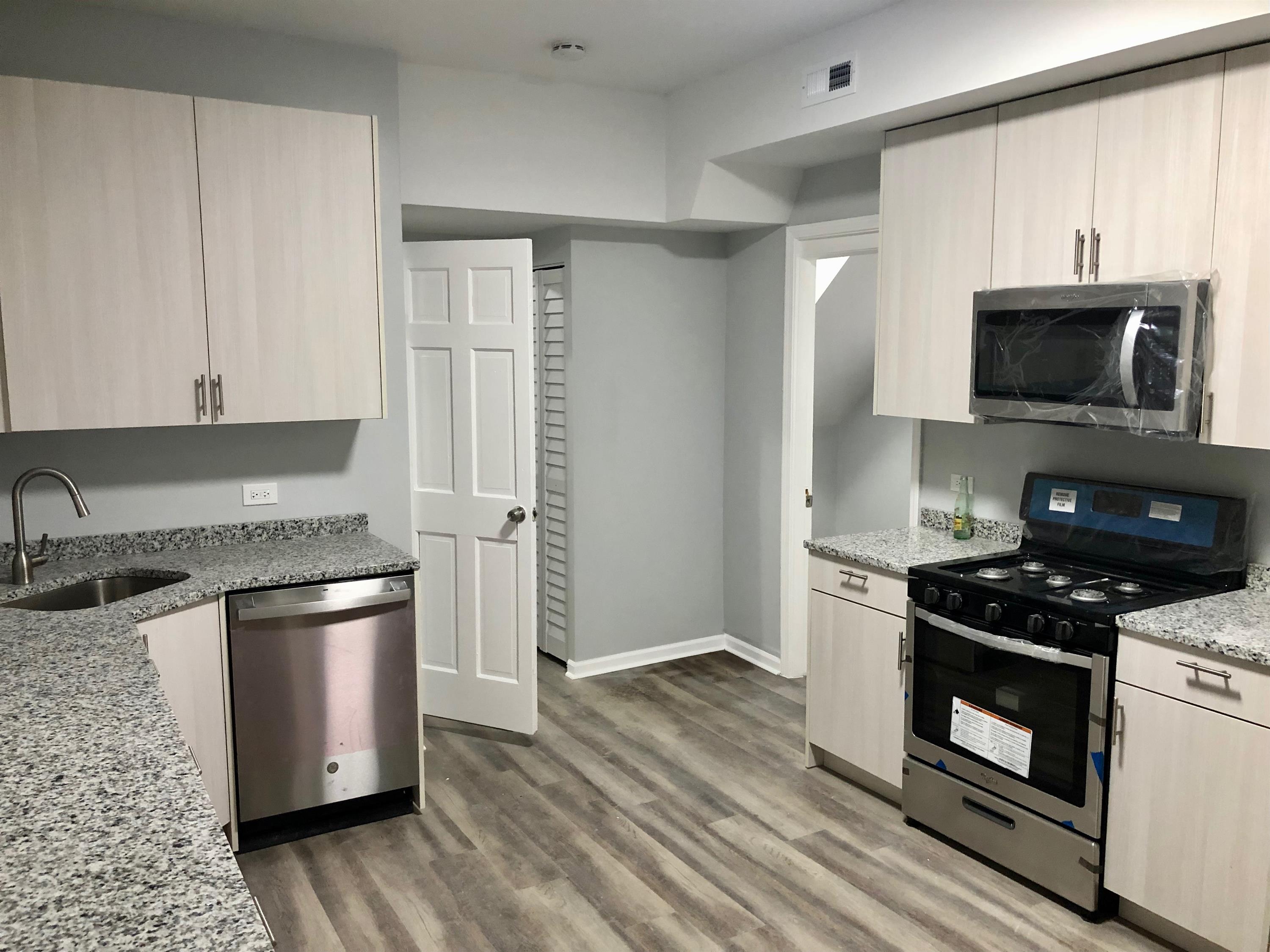 4521 South Honore Street - 1F