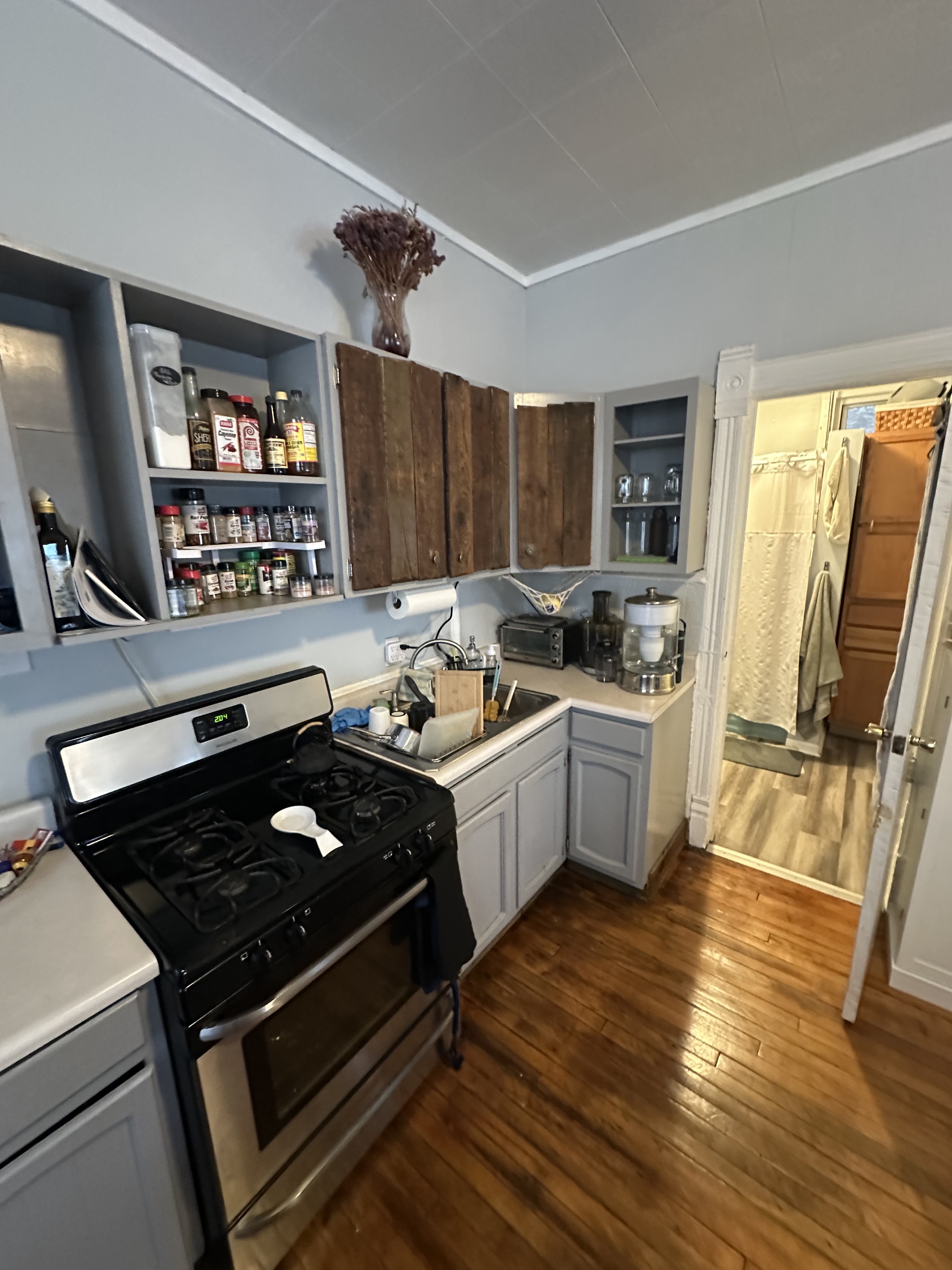 1920 West Cermak Road - 3F