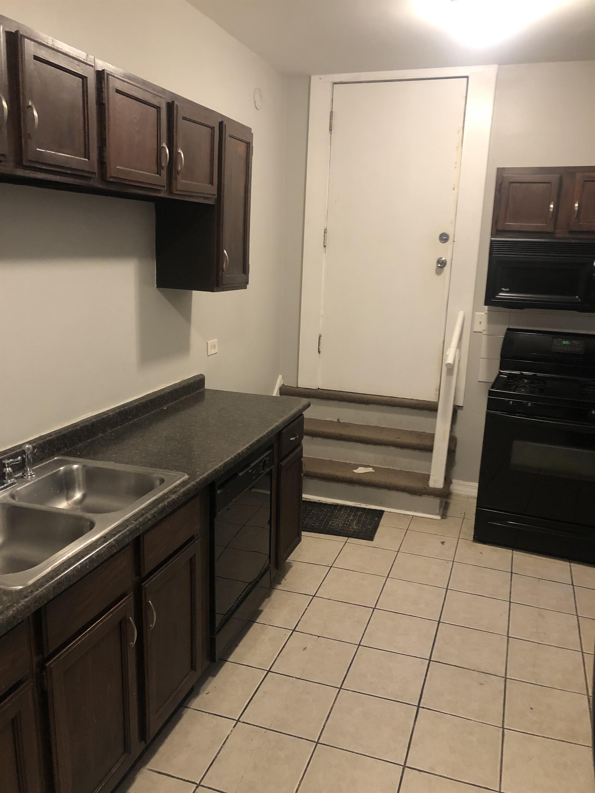 3848 W Grand Avenue -Garden